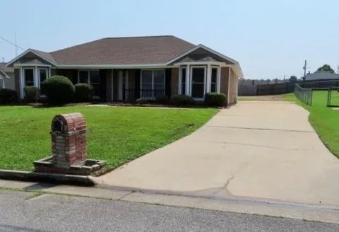 Building Photo - 6230 Valencia Dr