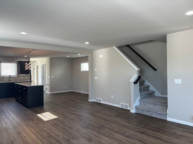 Foto del edificio - 620 Sugar Maple Ln