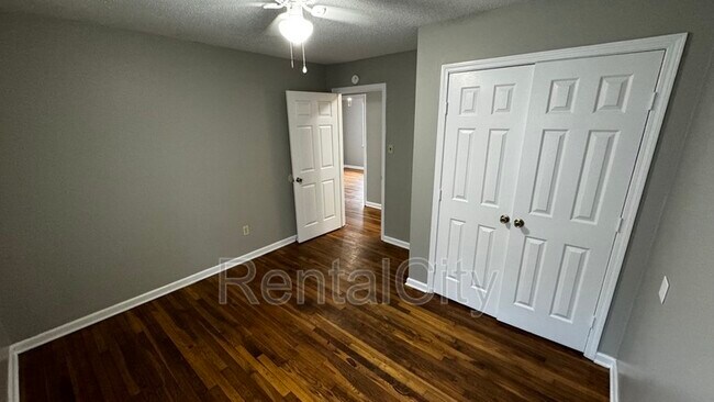 Building Photo - 149 Navy Dr