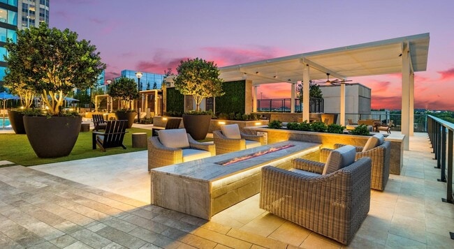 Fire-Sitting - Hanover Buffalo Bayou