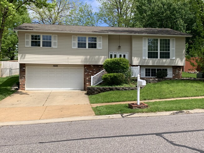 Building Photo - 5608 Sky Hill Dr