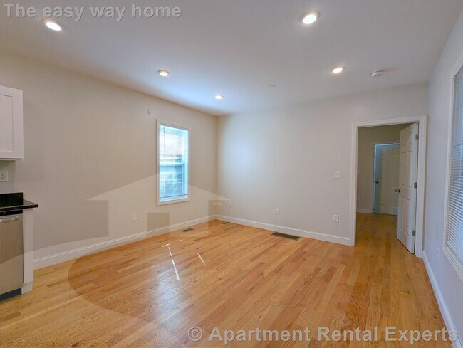 Foto del edificio - 44 Cogswell Ave
