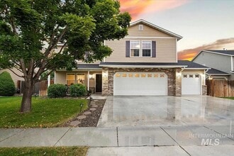 Building Photo - 4712 S Glenmere Way
