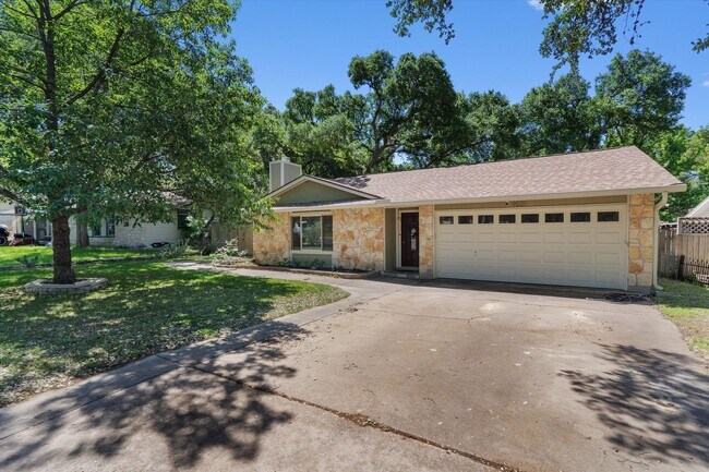 Building Photo - 9021 Texas Sun Dr, Austin, Texas 78748