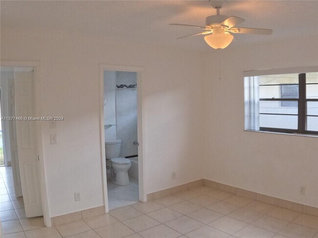 Foto del edificio - 1680 Harding St