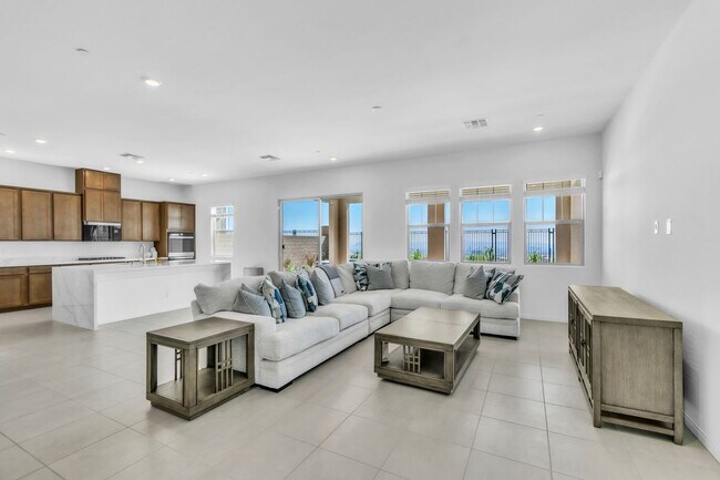 Foto del edificio - 528 Parkwind Ln