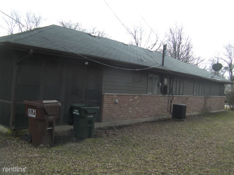 Primary Photo - 3 br, 1.5 bath House - 4 East Rocket