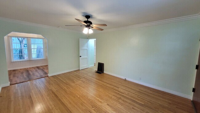 Building Photo - a13508