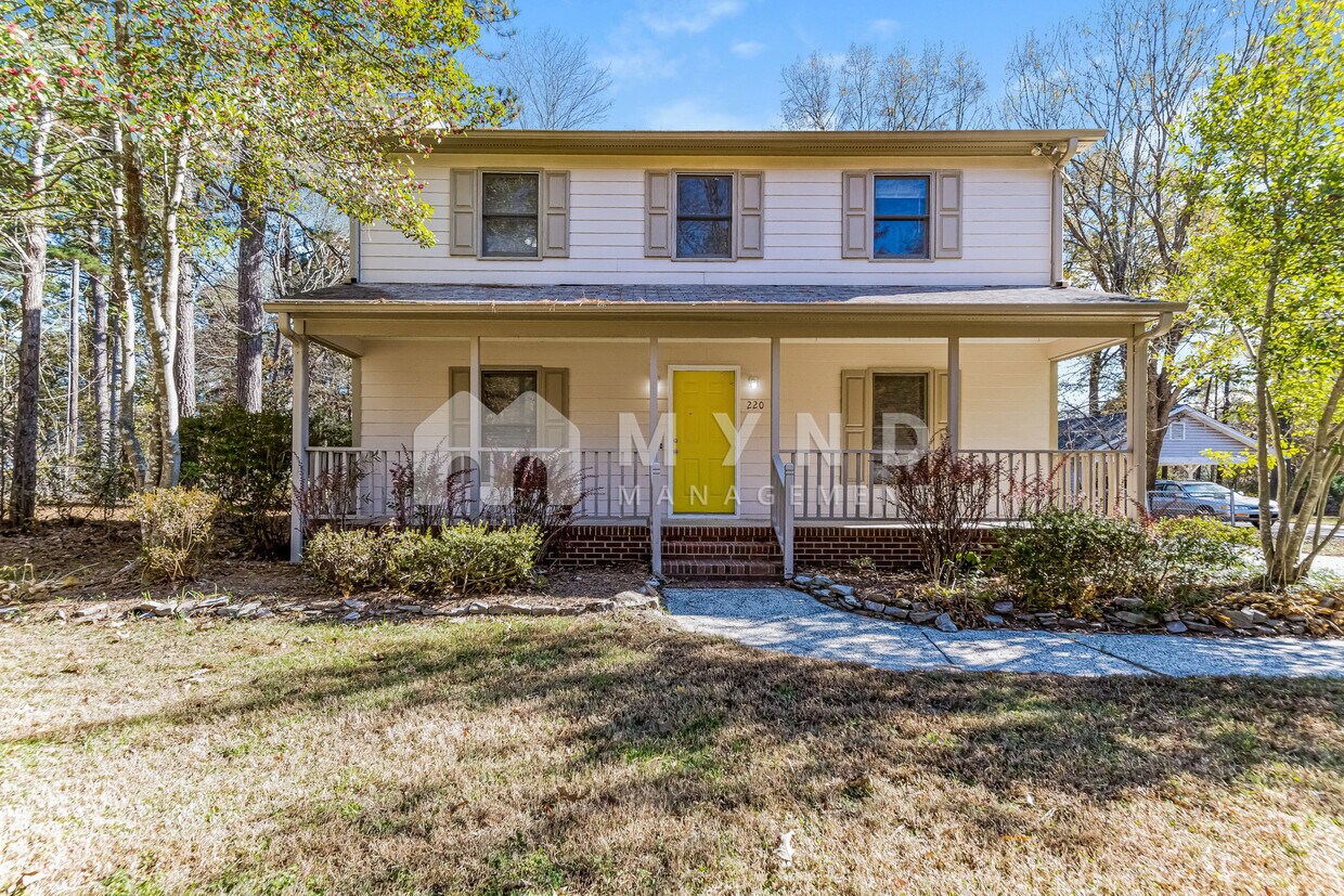 Primary Photo - 220 Glaive Dr
