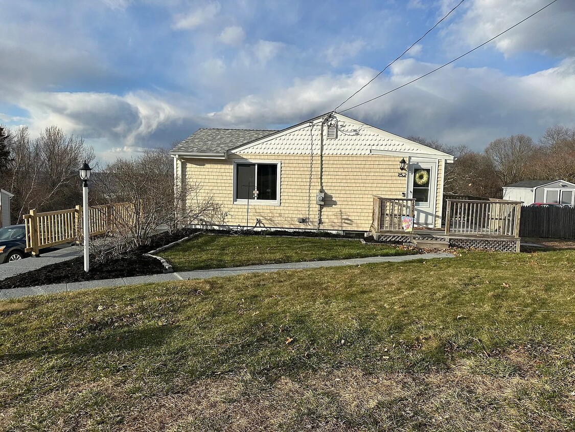 Photo - 152 Lepes Rd (Tiverton, RI)