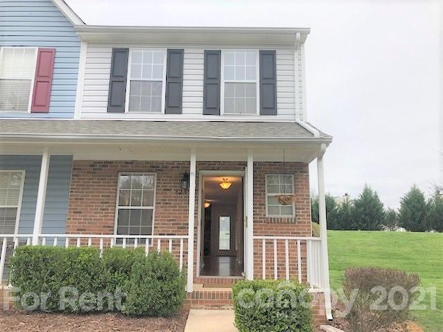 Foto del edificio - 8235 Circle Tree Ln