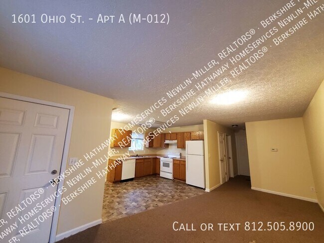 Building Photo - 1 Bedroom Apartment off of Ohio St