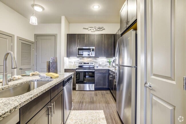 Building Photo - Cromwell at Plum Creek