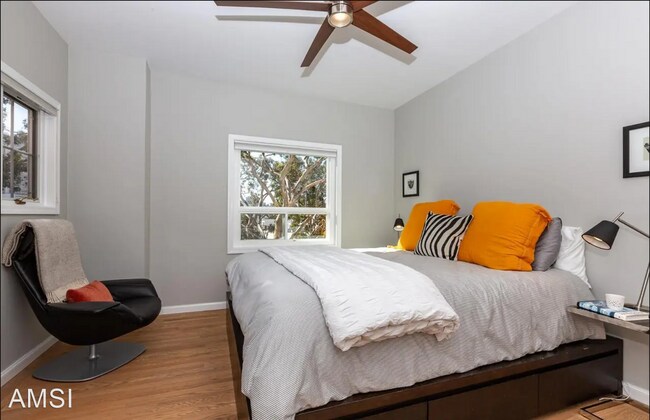 Building Photo - 4 br, 3.5 bath House - 464A Filbert Street