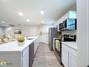 Building Photo - 3821 SW 43rd Ct