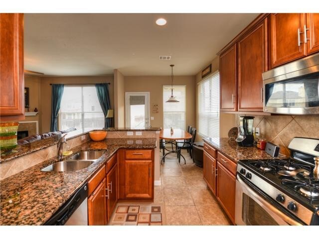 Foto del edificio - 3423 Shiraz Loop