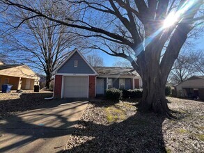 Building Photo - 3575 Shadow Oaks Pkwy