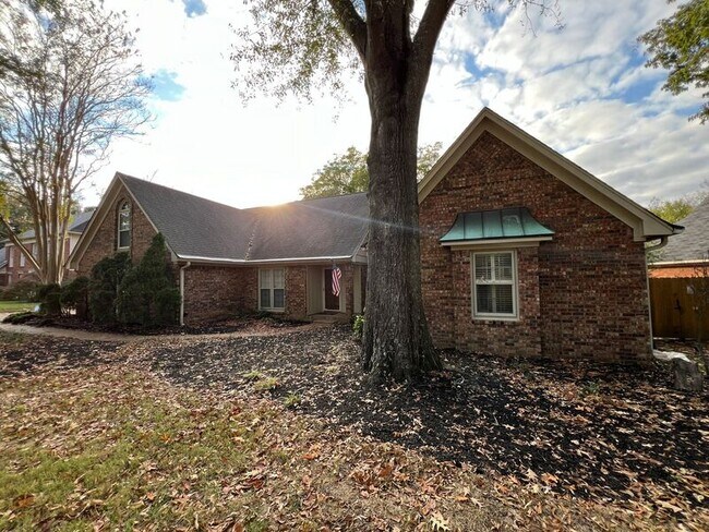 Building Photo - 2805 Morning Woods Dr