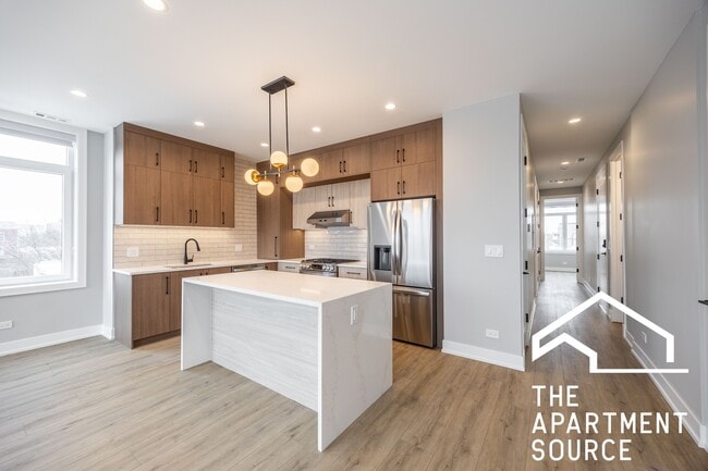 Building Photo - 2351 W Flournoy St