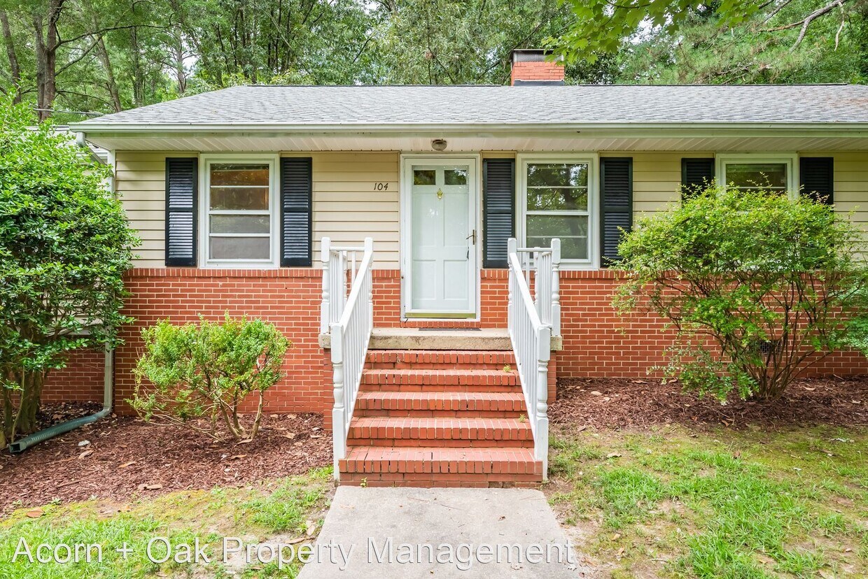 3 br, 1 bath House 104 Little John Rd House Rental in Chapel Hill