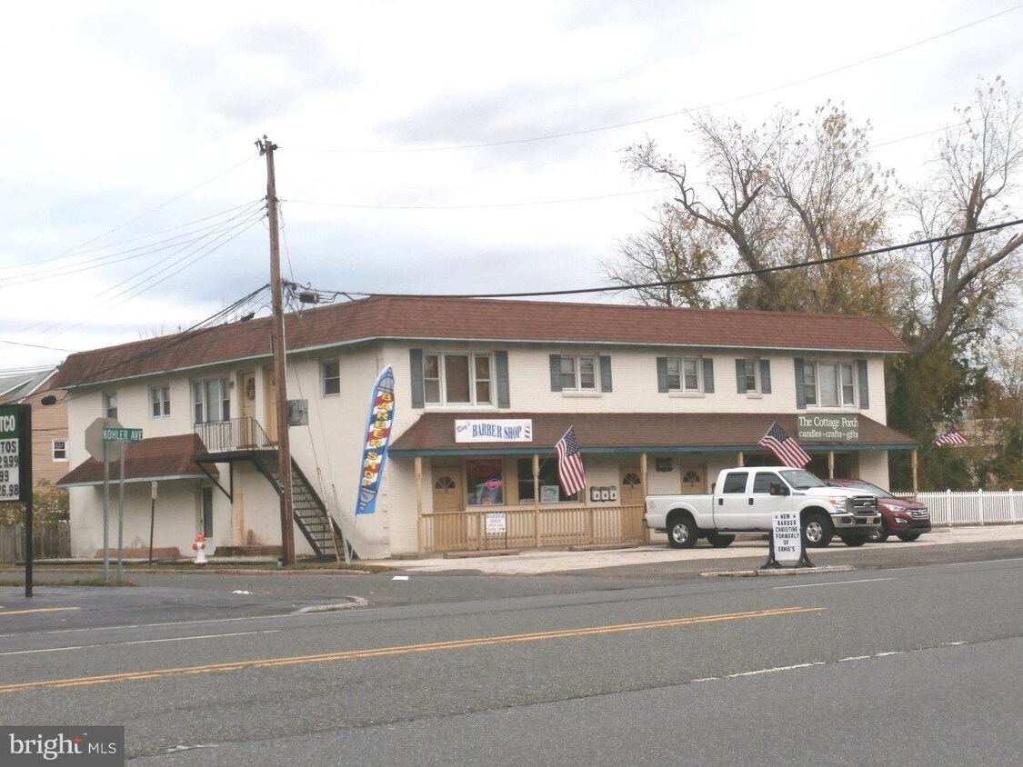 Primary Photo - 482 White Horse Pike
