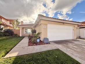 Building Photo - 10943 Shy Bird Ln