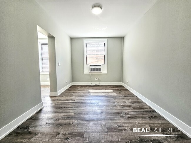 Photo - 505 W Belmont Ave Apartment