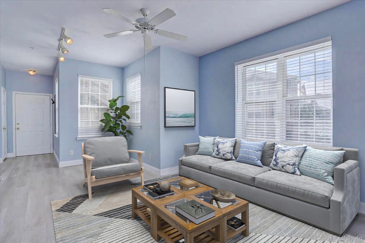 Foto del edificio - Sun soaked & roomy 1br with community pool...