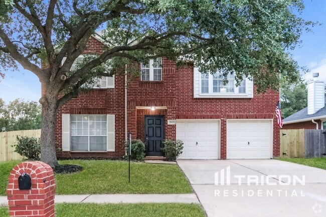 Building Photo - 3607 Lakeaires Ln