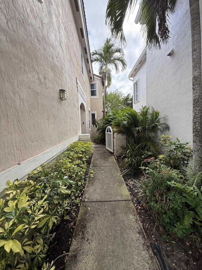 Foto del edificio - 15258 SW 51st St