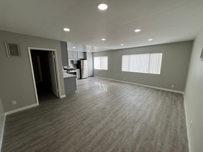 Building Photo - 120 S Belmont St