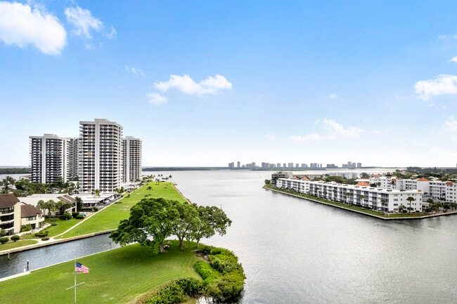 Building Photo - 1100 Marine Way W