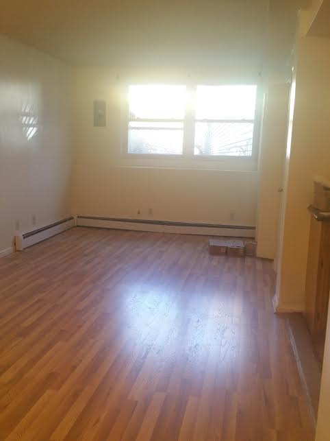 Primary Photo - 130 Rockaway Ave