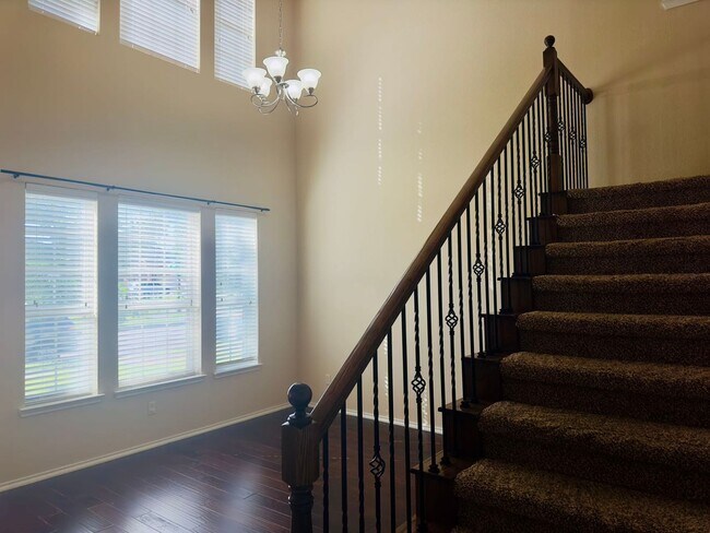 Foto del edificio - Elegant 2-story home in Anna