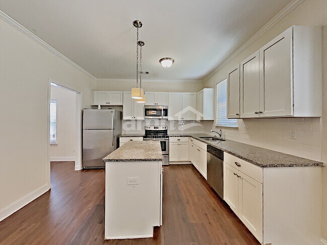 Foto del edificio - 2505 Beal St