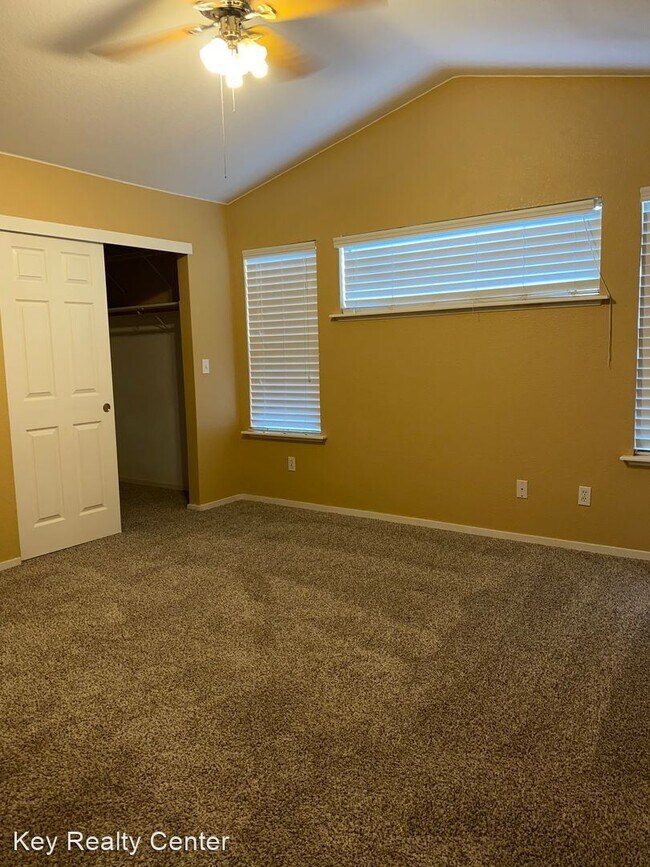 Building Photo - 3 br, 2 bath House - 10020 Teddington Way