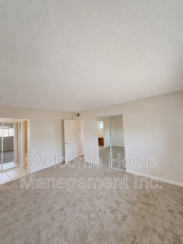 Foto del edificio - 2225 Hillsborough Ct