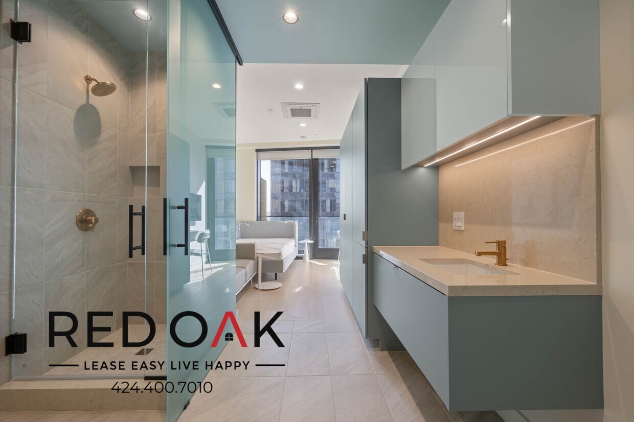 Foto principal - 6401 Wilshire Blvd