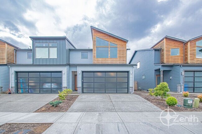 Building Photo - 12323 NE 116th Way