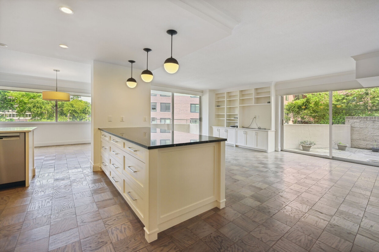 4515 Willard Ave Unit 510S, Chevy Chase, MD 20815 Condo for Rent in