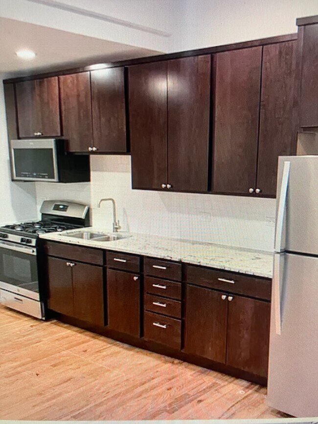 Foto del edificio - 2708 W Maypole Ave