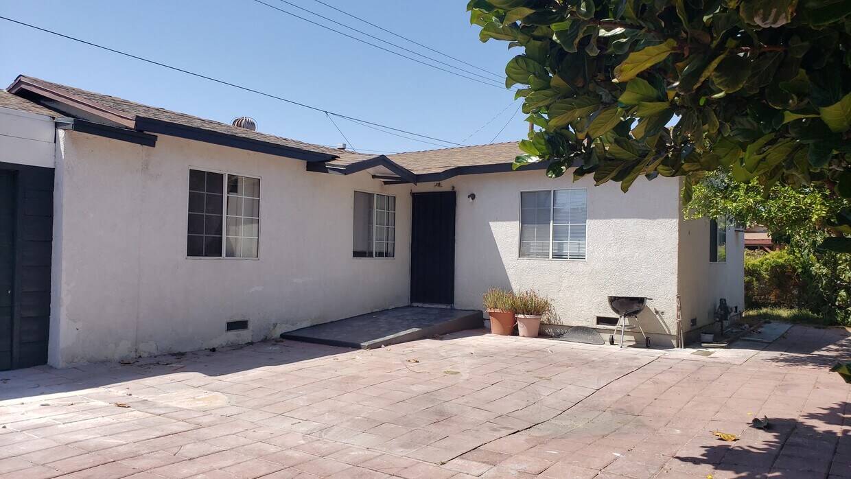7337 Live Oak Ln, Cudahy, CA 90201 House Rental in Cudahy, CA