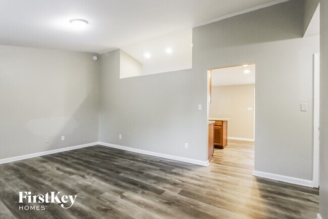 Foto del edificio - 410 Grovewood Dr