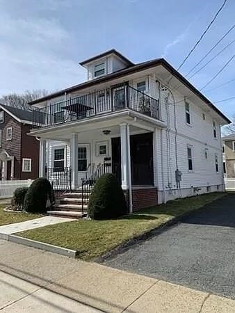 Primary Photo - 105 Harvard St