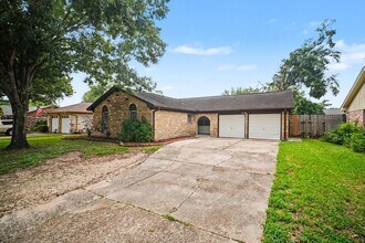 Building Photo - 16315 Deer Lick Dr
