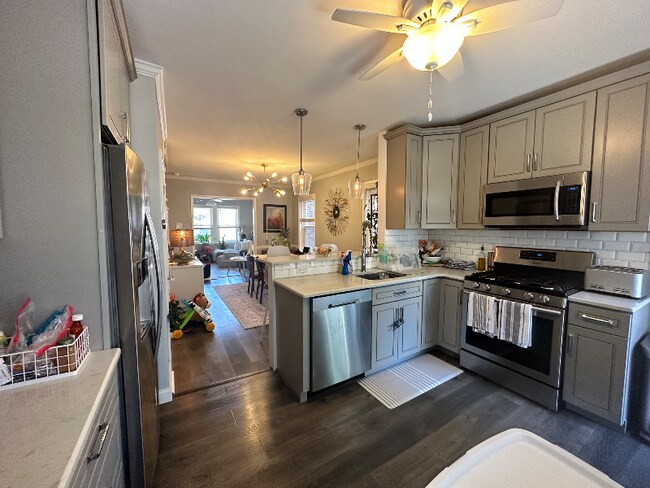 Photo - 10 W Knight Ave Townhome