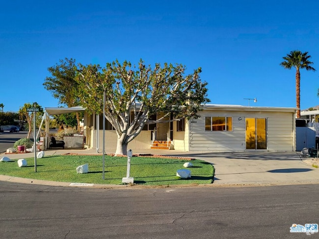 Building Photo - 69510 Parkside Dr