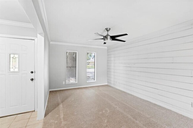 Building Photo - 112 E Wildwinn Dr