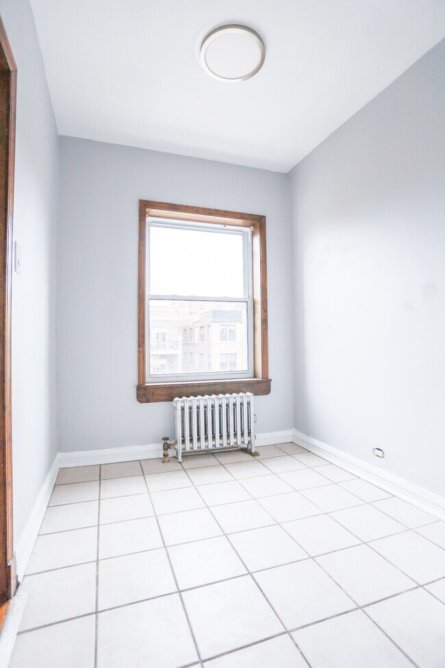 Foto del edificio - 6956 N Ashland Ave