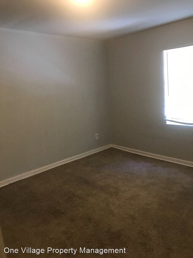 Building Photo - 4 br, 2 bath House - 1504 Chapel Hill Rd